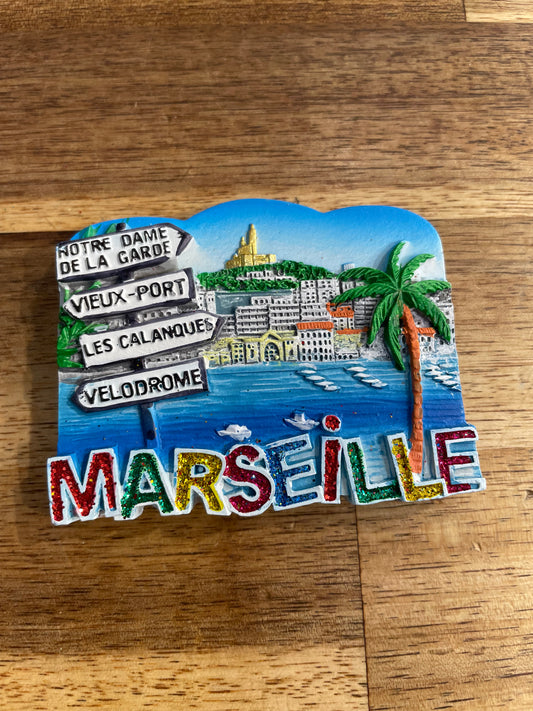 Marseille Magnet with Panels