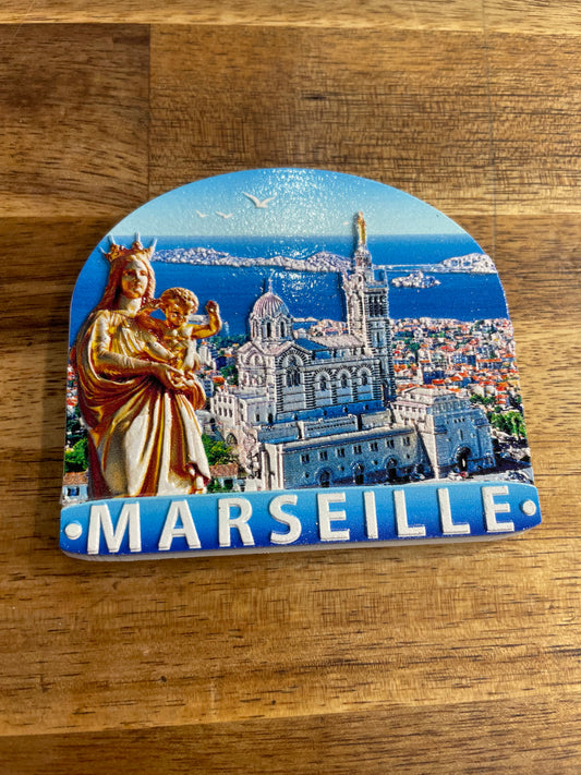 Marseille resin magnet panels